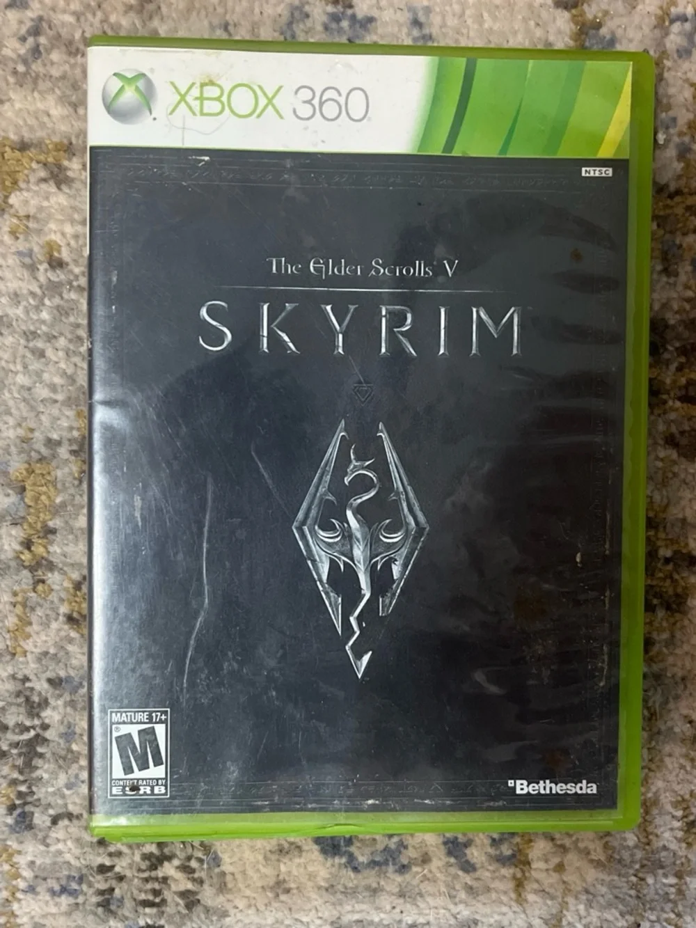 Microsoft Xbox 360 The Elder Scrolls V: Skyrim (black, green)